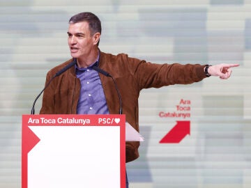 El presidente del Gobierno, Pedro Sánchez, durante su intervención en la clausura del XV Congreso de los socialistas catalanes, celebrado el fin de semana en Barcelona