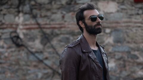 Ilker Kaleli es Yaman en La pasión turca