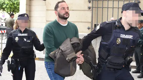 Antonio Tejado llegando a los juzgados Antonio Tejado llegando a los juzgados