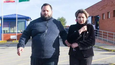 El hermano y la madre de Antonio Tejado visitándole en prisión El hermano y la madre de Antonio Tejado visitándole en prisión