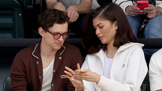 Tom Holland y Zendaya, juntos en un partido de tenis femenino Tom Holland y Zendaya, juntos en un partido de tenis femenino