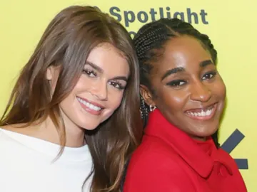 Kaia Gerber y Ayo Edebiri Kaia Gerber y Ayo Edebiri