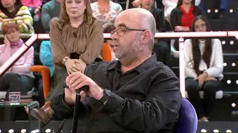 La narcolepsia ha limitado por completo la vida de Juan José: "Deben pellizcarme cada 15 minutos para no dormirme" La narcolepsia ha limitado por completo la vida de Juan José: "Deben pellizcarme cada 15 minutos para no dormirme"