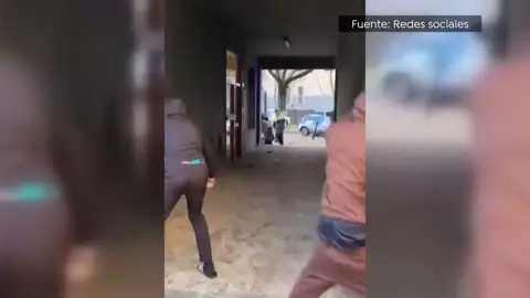 Agresión a Mossos y Policía Local Agresión a Mossos y Policía Local