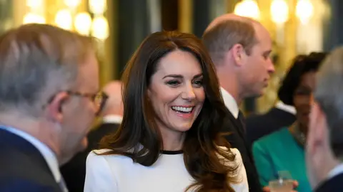 Kate Middleton sonriendo Kate Middleton sonriendo