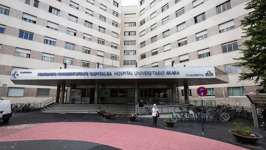 Exterior del Hospital de Txagorritxu (Vitoria) Exterior del Hospital de Txagorritxu (Vitoria)