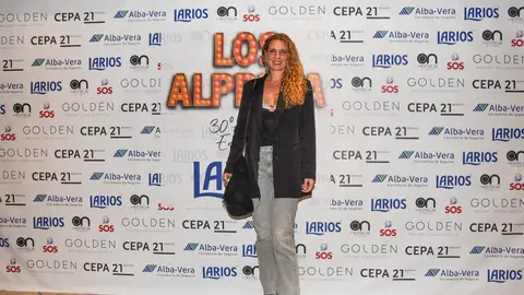 Alejandra Osborne posando para los medios En Sevilla