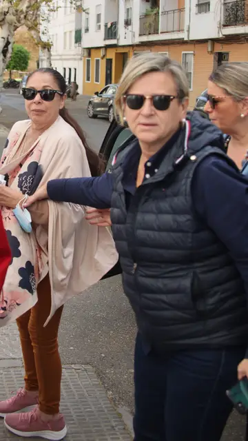 Isabel Pantoja, acompañada por Mariló de la Rubia Isabel Pantoja, acompañada por Mariló de la Rubia