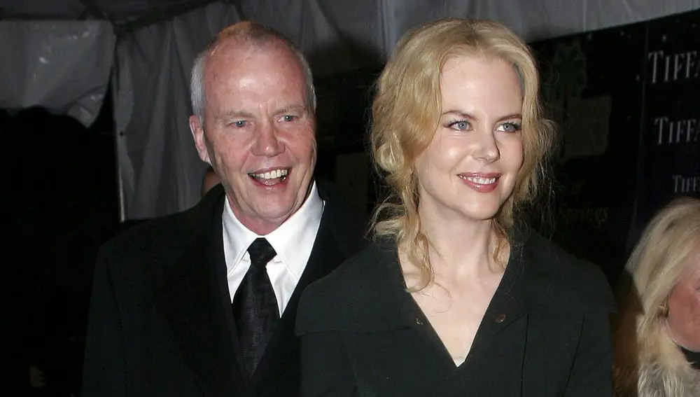 Nicole Kidman muy snriente junto a su padre Anthony en Festival de Cine de Palm Spring en 2005