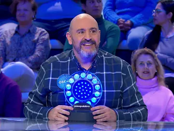 Óscar, desconcertado con su canción en La Pista Óscar, desconcertado con su canción en La Pista