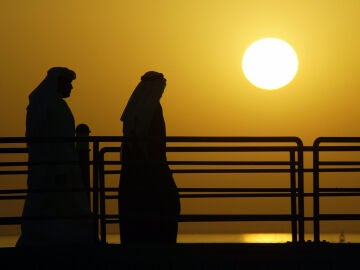 Los kuwaitíes tienen que lidiar con un calor abrasador durante los meses de verano.