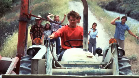 Escena de Footloose con Kevin Bacon Escena de Footloose con Kevin Bacon