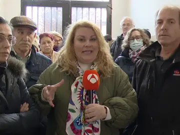 Ocho vecinos de un bloque de León, intoxicados por el barniz de una discoteca: "Vuelven a abrir esta noche" Ocho vecinos de un bloque de León, intoxicados por el barniz de una discoteca: "Vuelven a abrir esta noche"