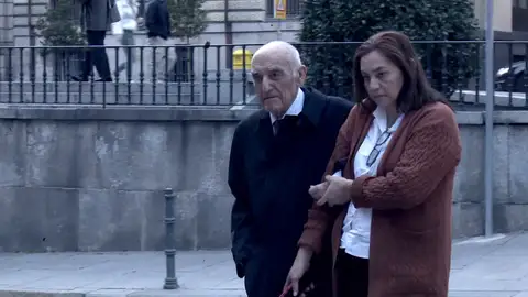 El motivo por el que los Torres han aplazado la reunión que supondría una tregua en el conflicto familiar El motivo por el que los Torres han aplazado la reunión que supondría una tregua en el conflicto familiar