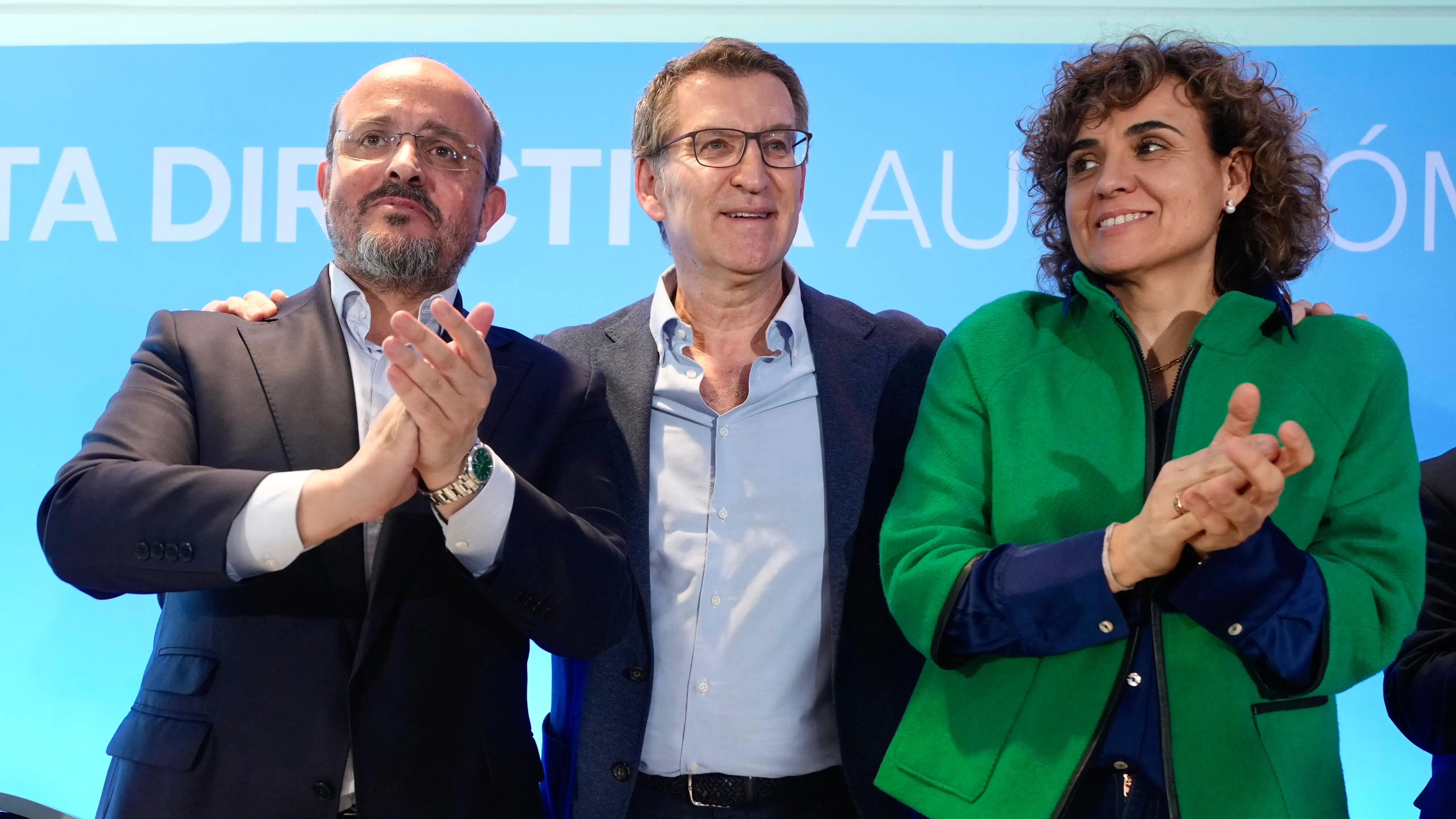 Feijóo pide, en la Junta Directiva Autonómica del PP de Cataluña, concentar el voto en el PP catalán Feijóo pide, en la Junta Directiva Autonómica del PP de Cataluña, concentar el voto en el PP catalán