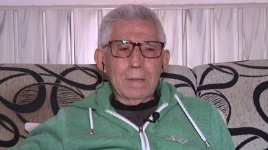 Ramón no ha podido enterrar a su mujer 58 días después de su muerte: 