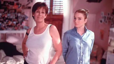 Jamie Lee Curtis y Lindsay Lohan en Ponte en mi lugar Jamie Lee Curtis y Lindsay Lohan en Ponte en mi lugar