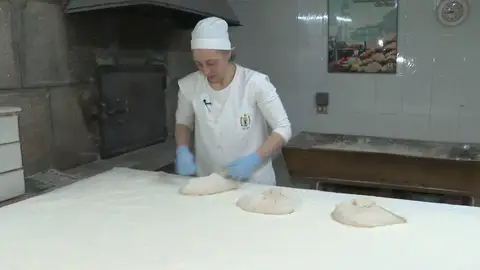 El pan de Cea se queda sin relevo generacional. El pan de Cea se queda sin relevo generacional.