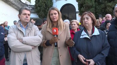 El cementerio de El Entrego cierra sus puertas a pesar de las quejas de los vecinos: 
