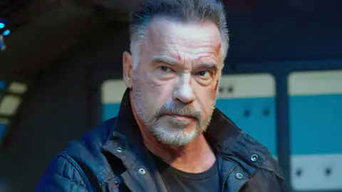 Arnold Schwarzenegger en Terminator: Destino oscuro en 2019