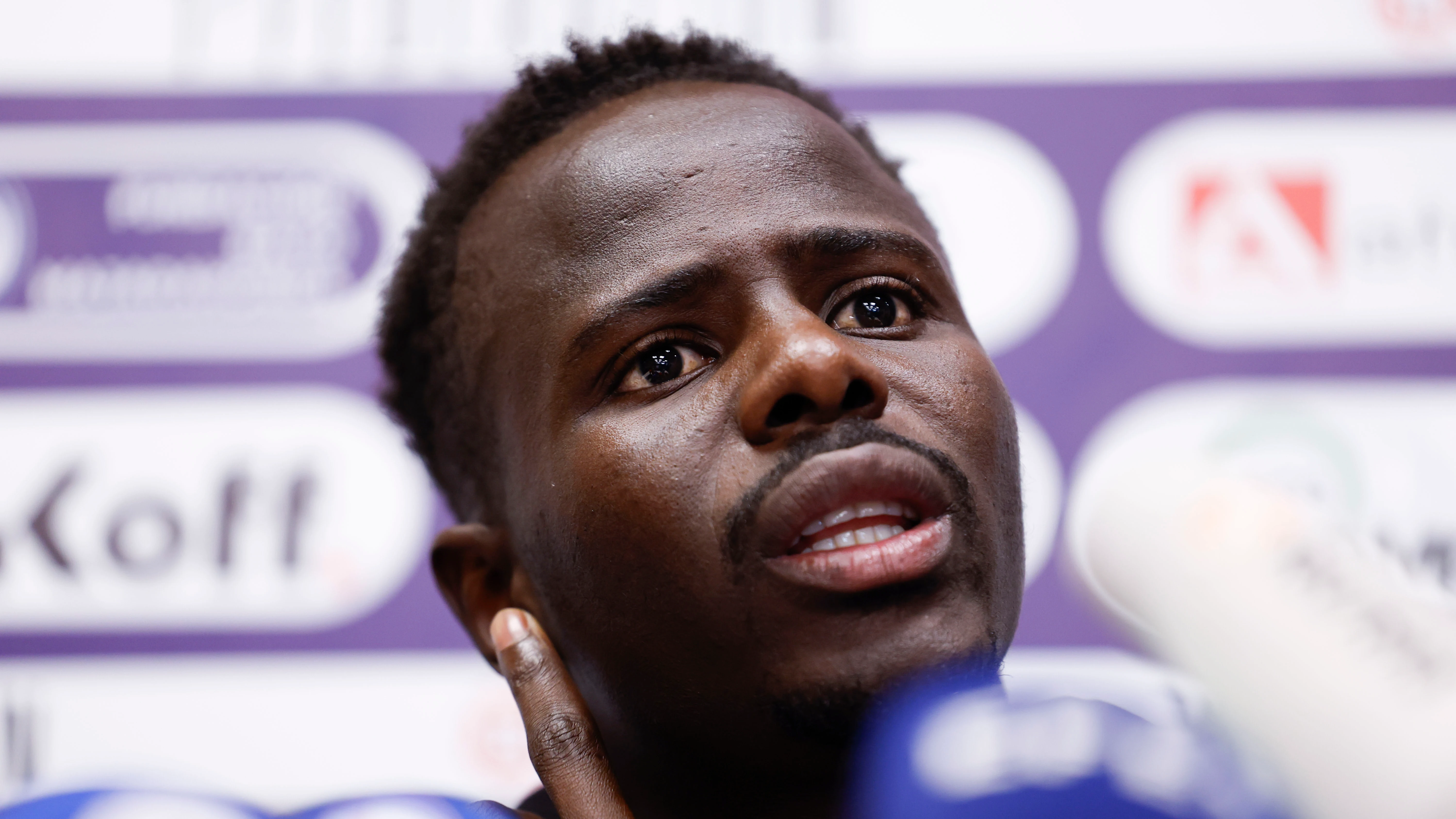 Cheikh Kane Sarr durante la rueda de prensa ofrecida este martes en la Ciudad Deportiva La Oliva Cheikh Kane Sarr durante la rueda de prensa ofrecida este martes en la Ciudad Deportiva La Oliva