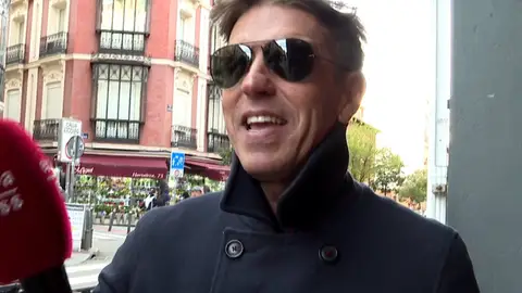 Manuel Díaz El Cordobés haciendo declaraciones a la prensa Manuel Díaz El Cordobés haciendo declaraciones a la prensa