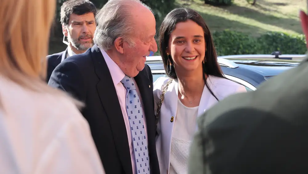 El rey Juan Carlos y su nieta, Victoria Federica
