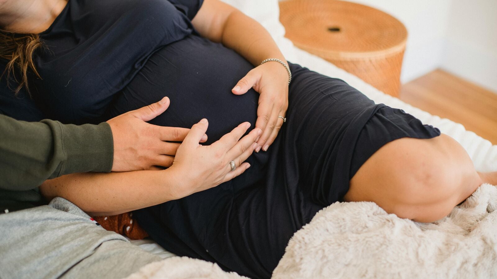 ¿Es seguro mantener relaciones sexuales estando embarazada? 
