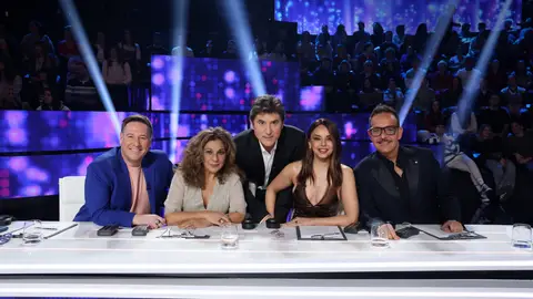 Carlos Latre, Lolita, Chenoa y Àngel Llàcer, junto a Manel Fuentes Carlos Latre, Lolita, Chenoa y Àngel Llàcer, junto a Manel Fuentes