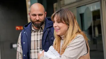 Gisela y José Ángel Ortega presentan a su hijo Indiana