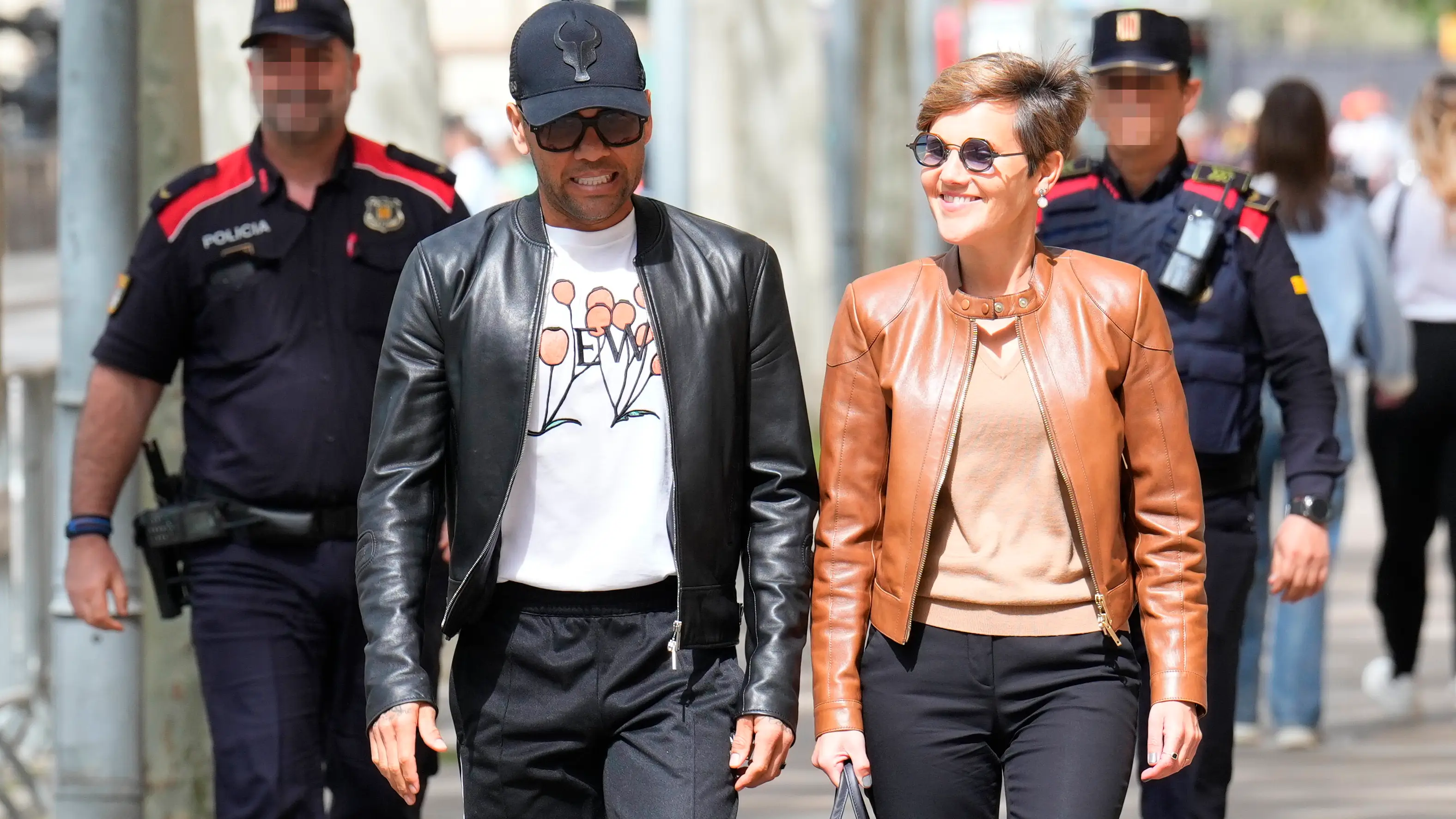 Dani Alves llegando a la Audiencia de Barcelona en abril Dani Alves llegando a la Audiencia de Barcelona en abril