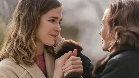 Capítulo 31 de Sueños de libertad, 8 de abril: Begoña celebra la mejoría de su tía, mientras un terremoto familiar arrastra a los De la Reina Capítulo 31 de Sueños de libertad, 8 de abril: Begoña celebra la mejoría de su tía, mientras un terremoto familiar arrastra a los De la Reina