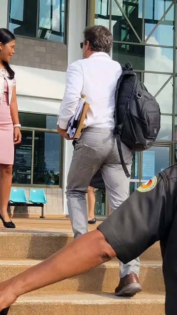 Rodolfo Sancho llega a Tailandia en la primera sesión del juicio de su hijo, Daniel Sancho Rodolfo Sancho llega a Tailandia en la primera sesión del juicio de su hijo, Daniel Sancho