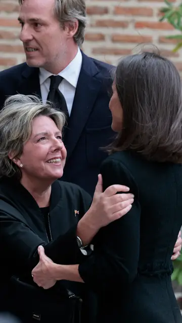 Simoneta Gómez-Acebo hace referencia a la reina Letizia Simoneta Gómez-Acebo hace referencia a la reina Letizia