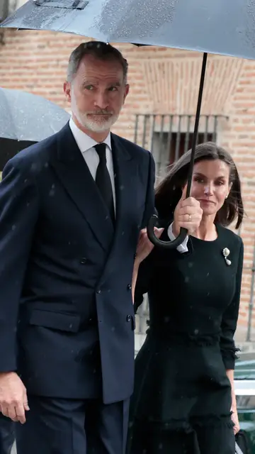 El rey Felipe y la reina Letizia, en el funeral de Fernando Gómez-Acebo El rey Felipe y la reina Letizia, en el funeral de Fernando Gómez-Acebo