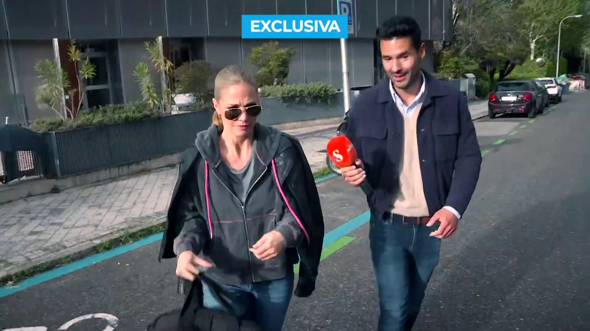 Localizamos a Genoveva Casanova acudiendo a una clínica de medicina estética en Madrid Localizamos a Genoveva Casanova acudiendo a una clínica de medicina estética en Madrid