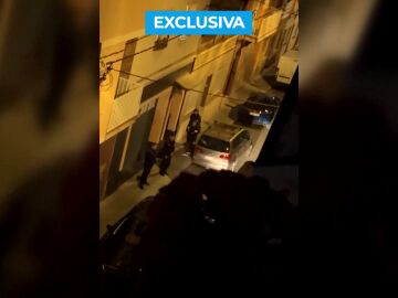 Los conocidos del hombre que ha asesinado presuntamente a su mujer e hijos y se ha suicidado: "Era el raro"