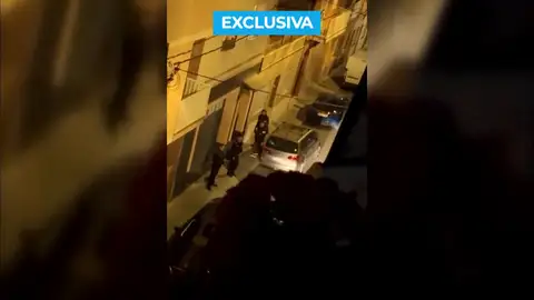 Los conocidos del hombre que ha asesinado presuntamente a su mujer e hijos y se ha suicidado: "Era el raro" Los conocidos del hombre que ha asesinado presuntamente a su mujer e hijos y se ha suicidado: "Era el raro"