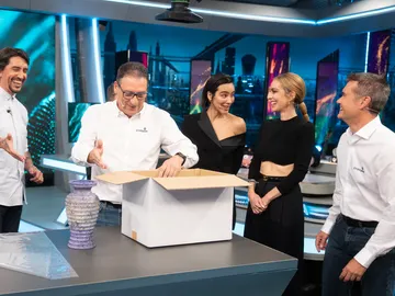 ¡Qué curioso! Marron enseña en El Hormiguero cómo se fabrica "el embalaje perfecto" ¡Qué curioso! Marron enseña en El Hormiguero cómo se fabrica "el embalaje perfecto"