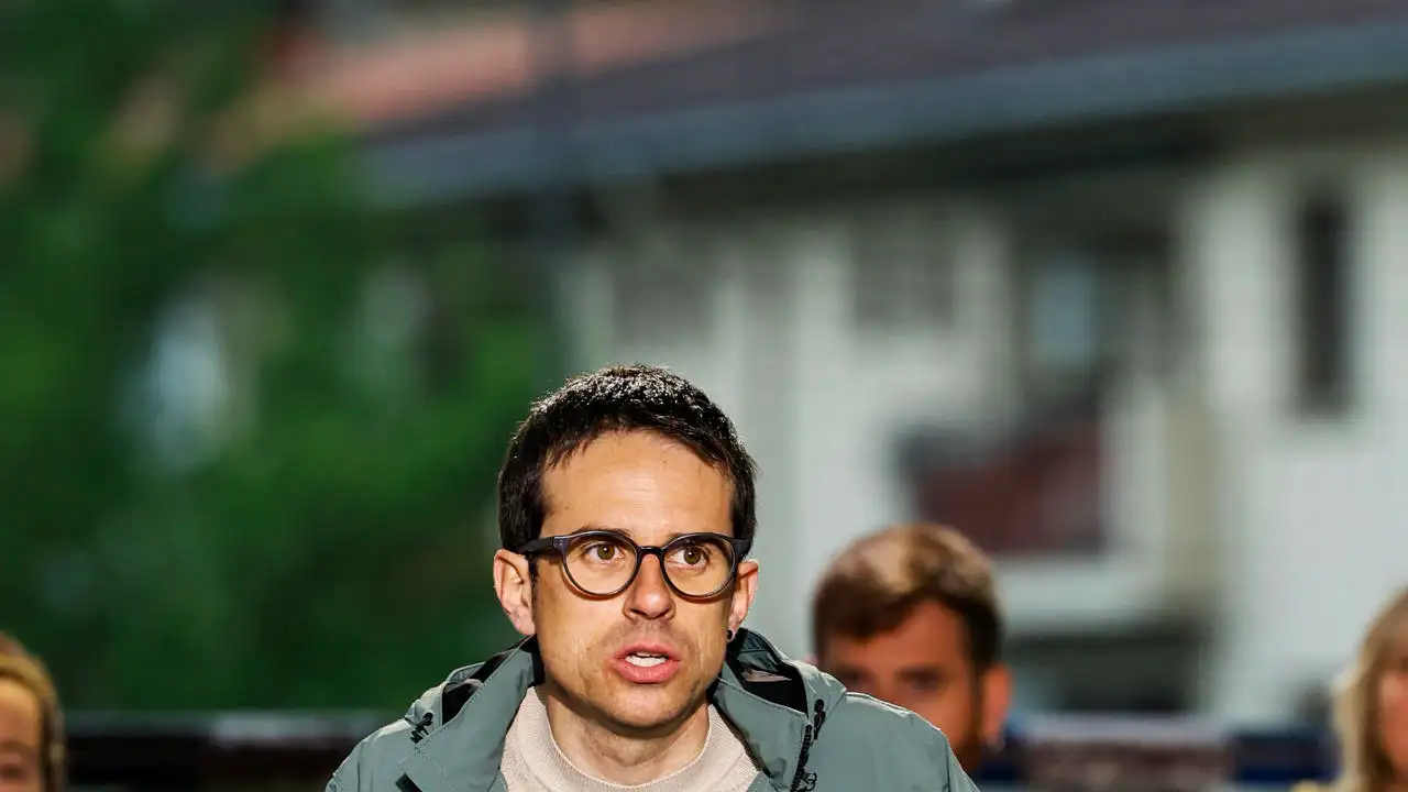 El candidato a lehendakari Pello Otxandiano durante el acto electoral de EH Bildu