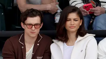 Tom Holland y Zendaya viendo un partido de tenis Tom Holland y Zendaya viendo un partido de tenis