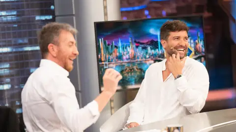 El "ruido sexual" con el que Pablo Alborán ha hecho "gemir" a El Hormiguero El "ruido sexual" con el que Pablo Alborán ha hecho "gemir" a El Hormiguero