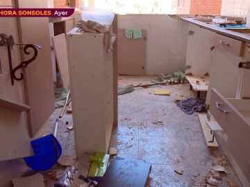 Los vecinos de Lumi niegan que Josefa haya okupado la casa 40 años y la haya destrozado: "No sería capaz"