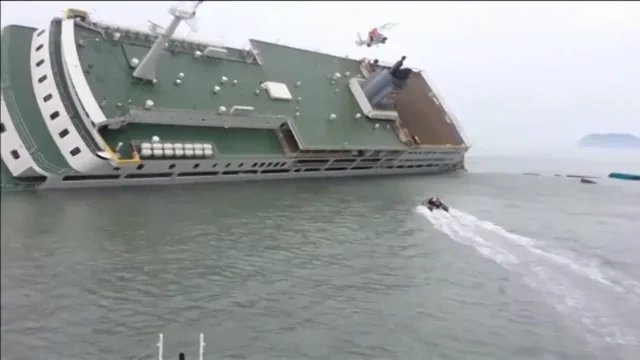 Efem&eacute;rides de hoy 16 de abril de 2024: Naufragio ferry Sewol en Corea del Sur