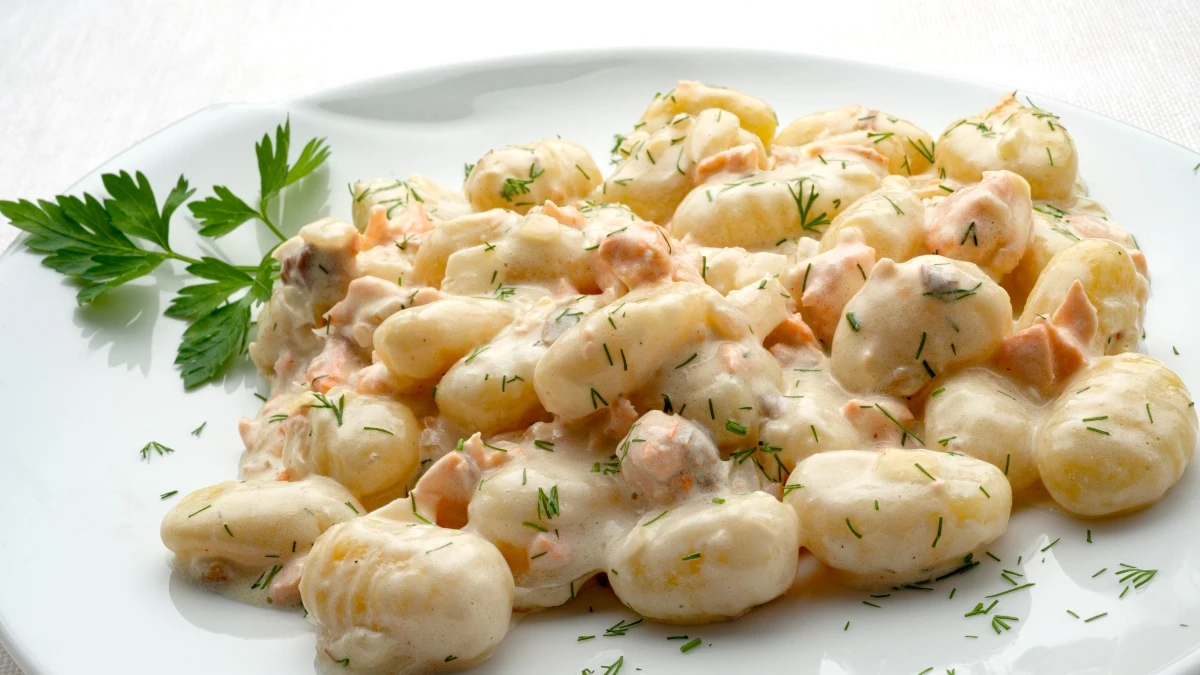 Ñoquis con salmón, plato único de Karlos Arguiñano: "¡Menuda receta!" Ñoquis con salmón, plato único de Karlos Arguiñano: "¡Menuda receta!"