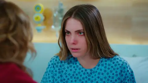 Yildiz, en el hospital con su madre Yildiz, en el hospital con su madre