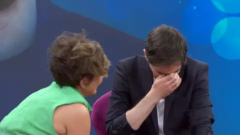 Así ha reaccionado Juanra Bonet al 'boom' de su entrada en Y ahora Sonsoles: "¿Qué has dicho?" Así ha reaccionado Juanra Bonet al 'boom' de su entrada en Y ahora Sonsoles: "¿Qué has dicho?"