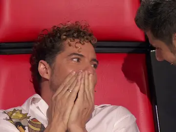 el tenso momento de los coaches tras la actuación de Rafael el tenso momento de los coaches tras la actuación de Rafael