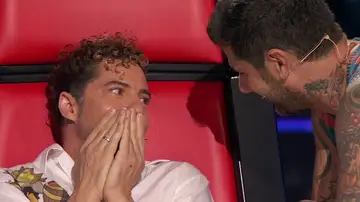 el tenso momento de los coaches tras la actuación de Rafael