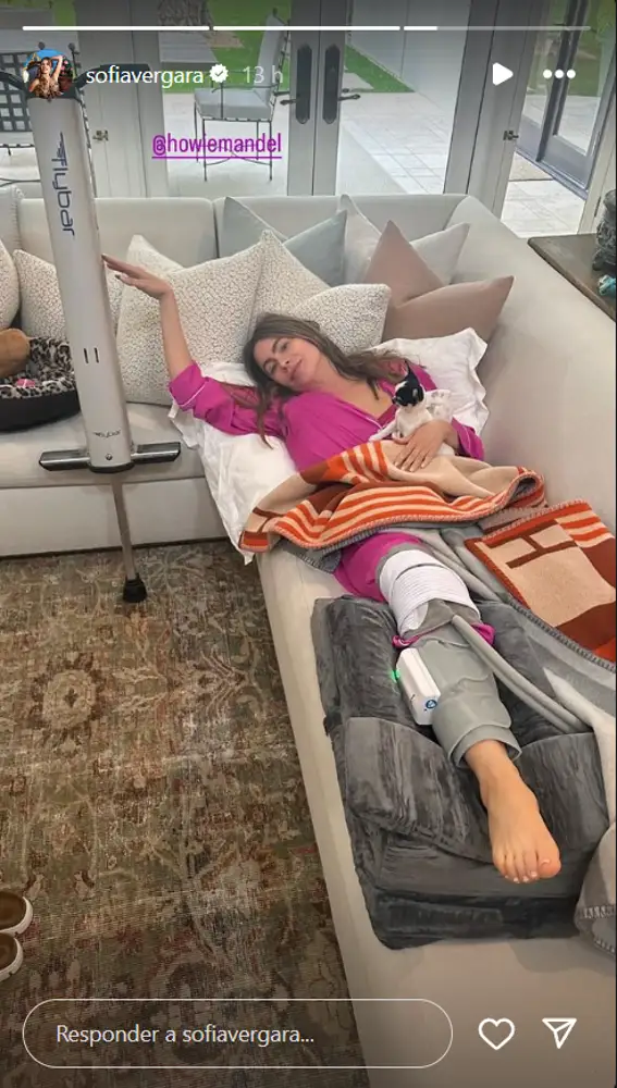 Sofía Vergara recuperándose de una operación de rodilla